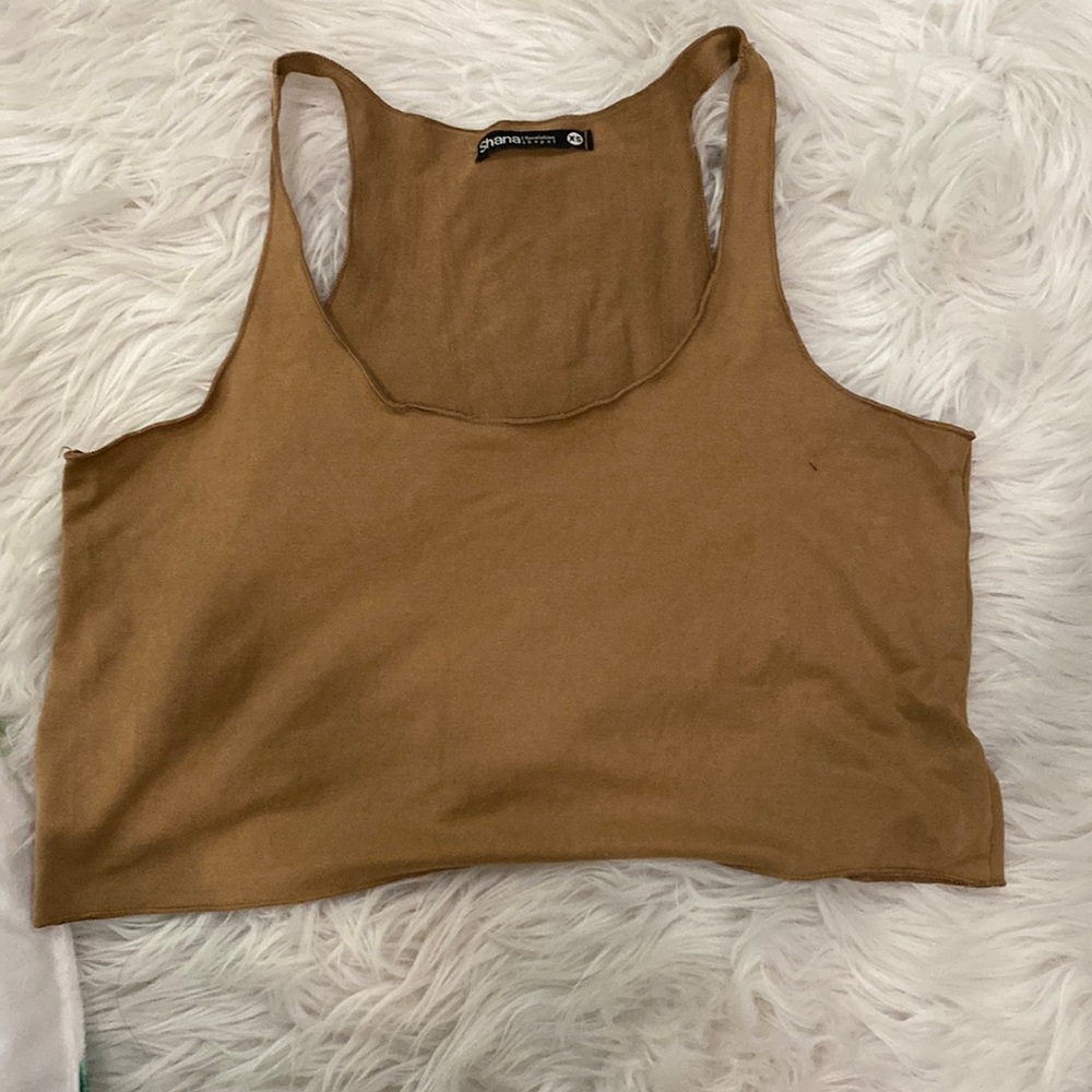 Crop beige/tan shirt